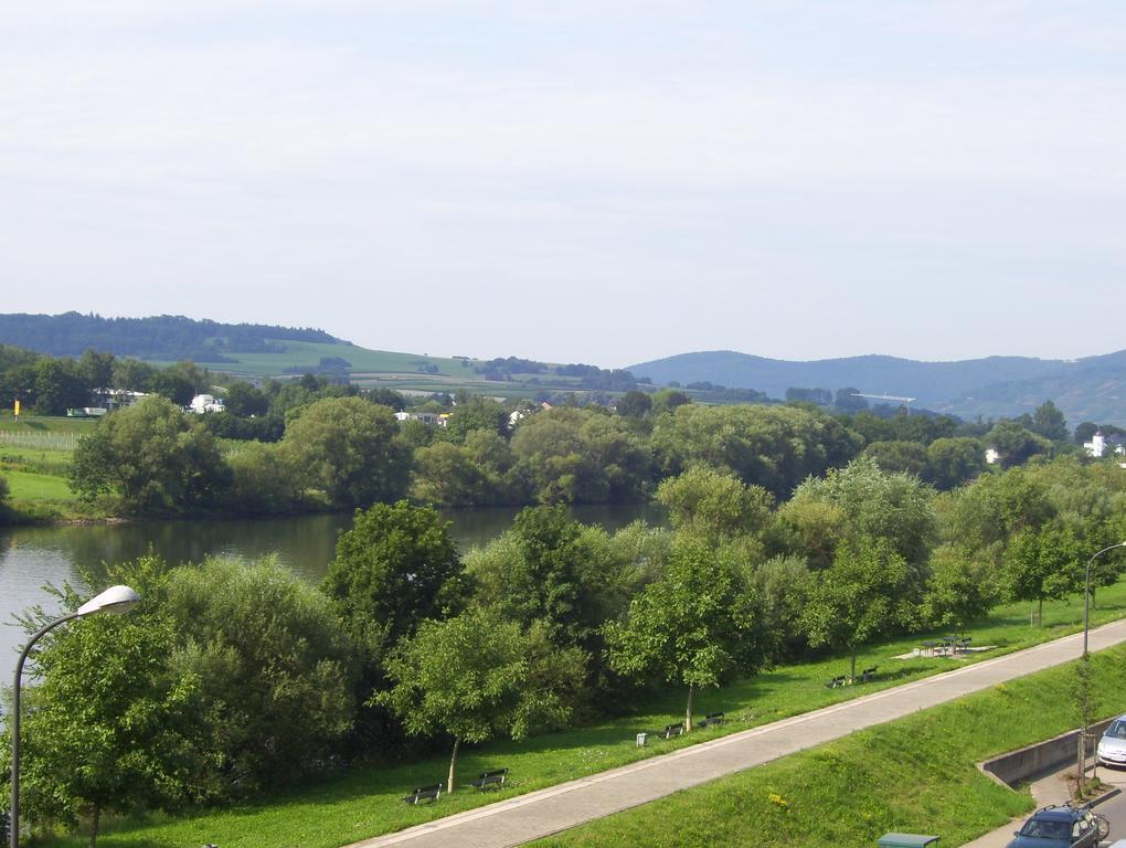 Ferienwohnungen Zum Niederberg Lieser Exteriér fotografie