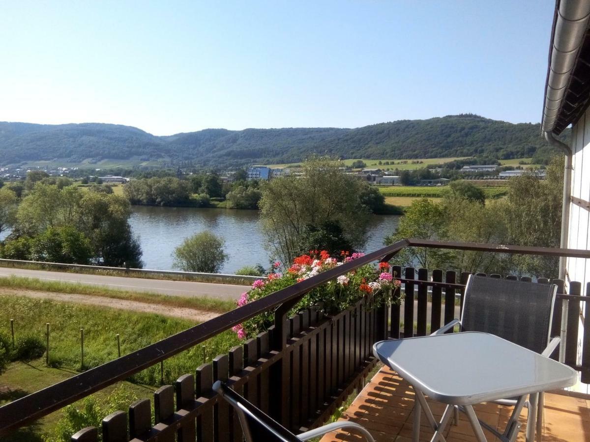 Ferienwohnungen Zum Niederberg Lieser Exteriér fotografie